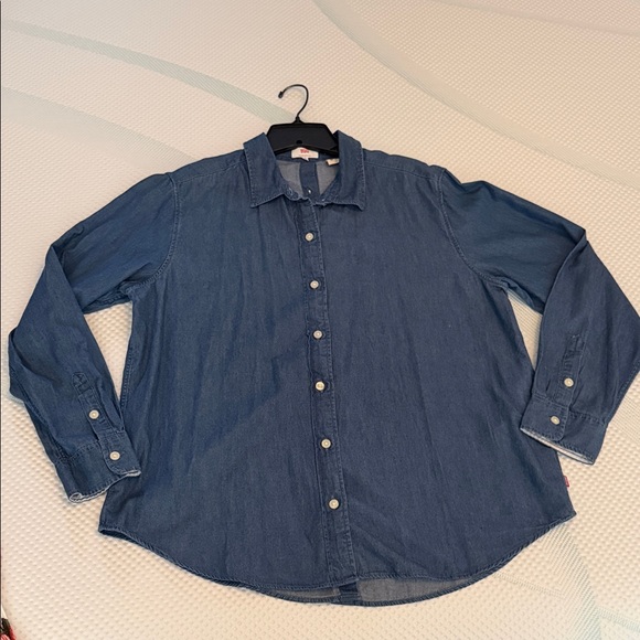 Levi's Tops - Levi’s Blue Boyfriend Fit Denim Shirt L